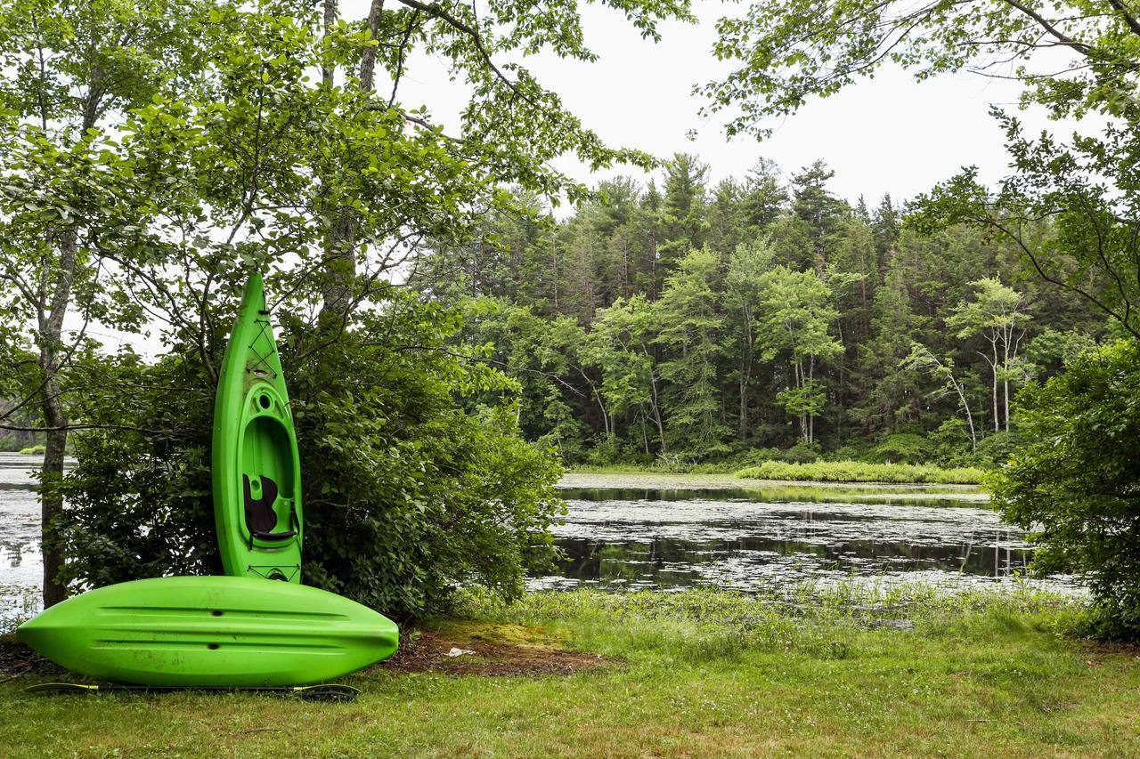 Tuxbury Pond Camping Resort Tiny House Clara サウス・ハンプトン エクステリア 写真